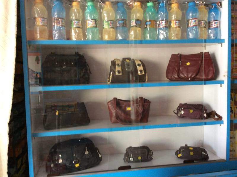 9 Apple Shoe Company