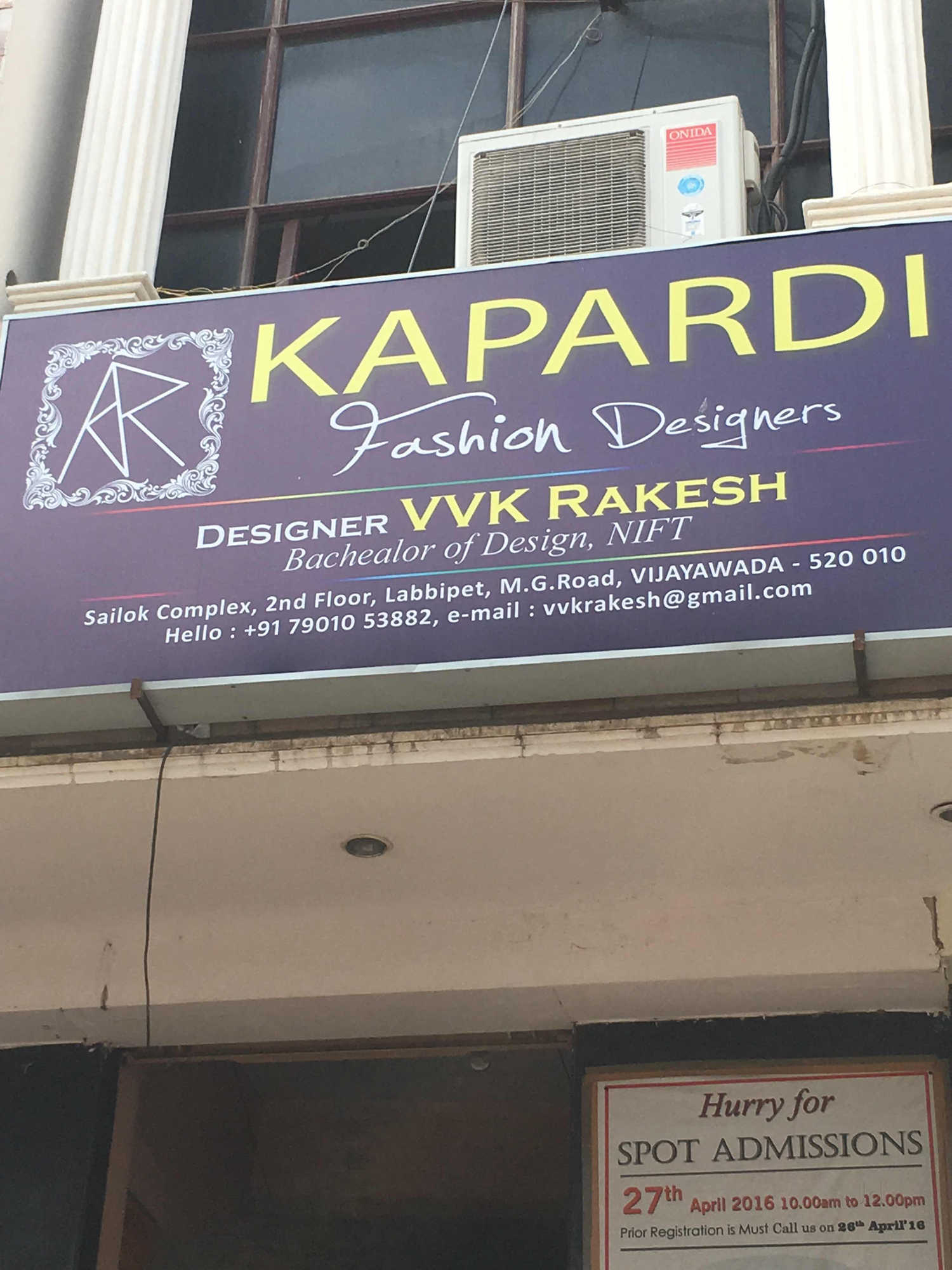 Kapardi Fashion Designers