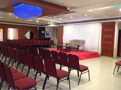 Cross Roads Restaurant & Banquet Hall