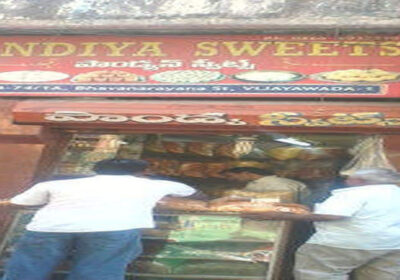 Pandiya Sweets