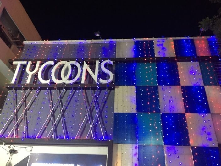 Tycoons Bar & Restaurant