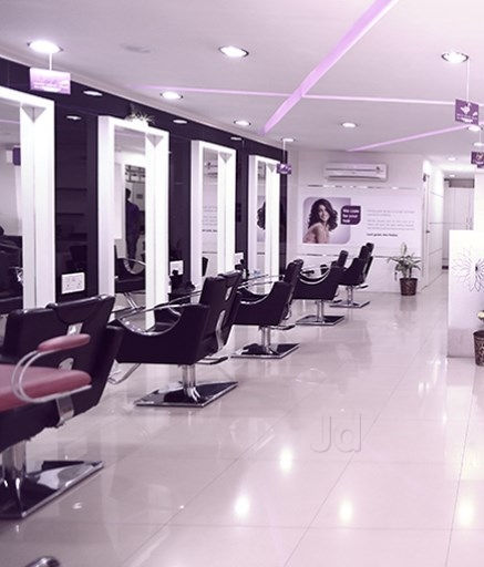 Loreal Beauty Parlour