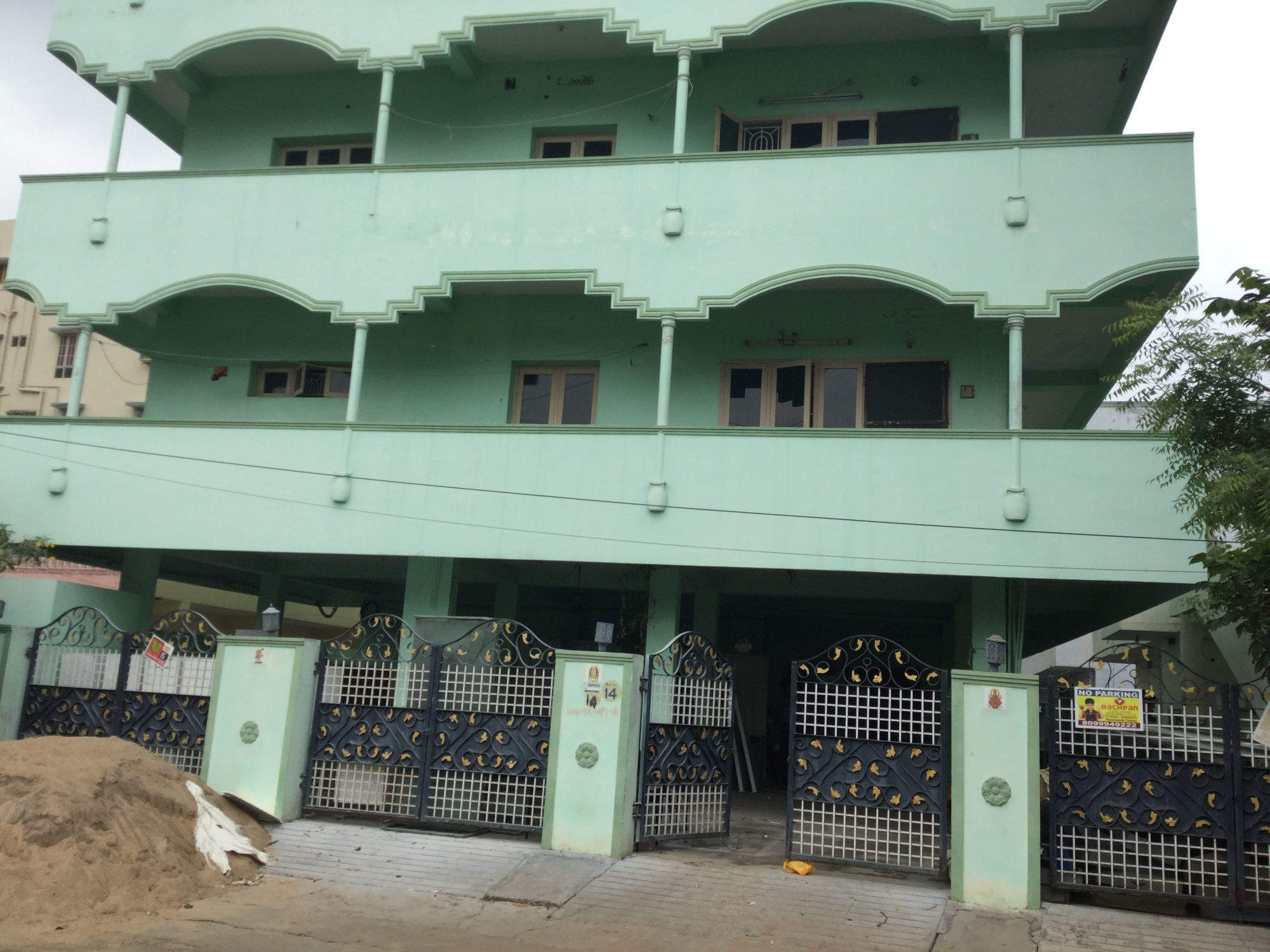 Sri Saketh Sai Boys & Mens Hostel