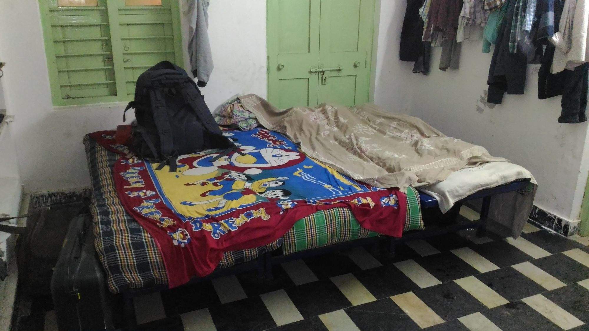 Mahidhar Boys & Ladies Hostel