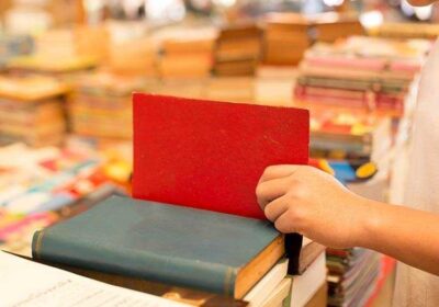 Ravi Book Stores