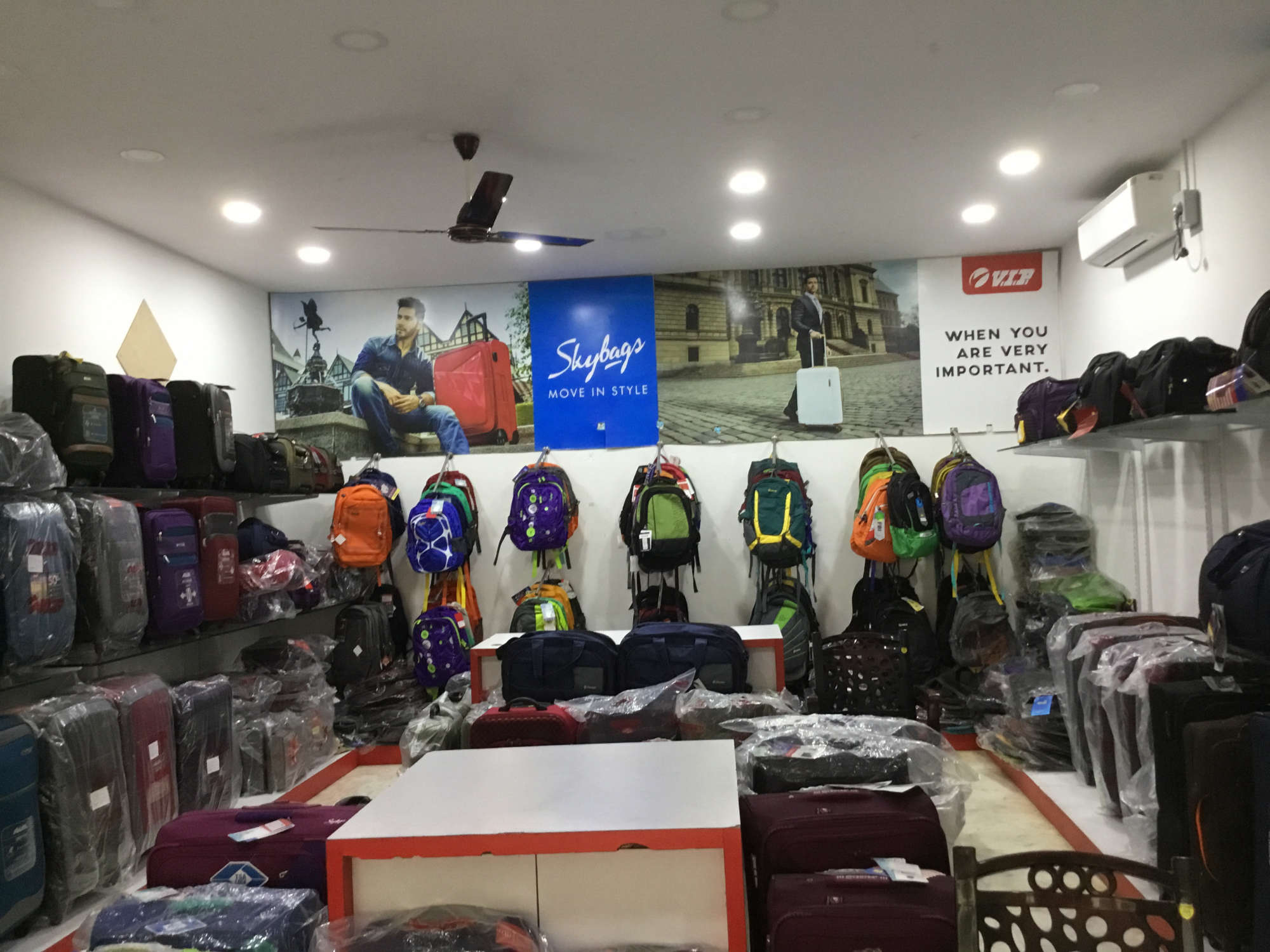 Krishna VIP Luggage World