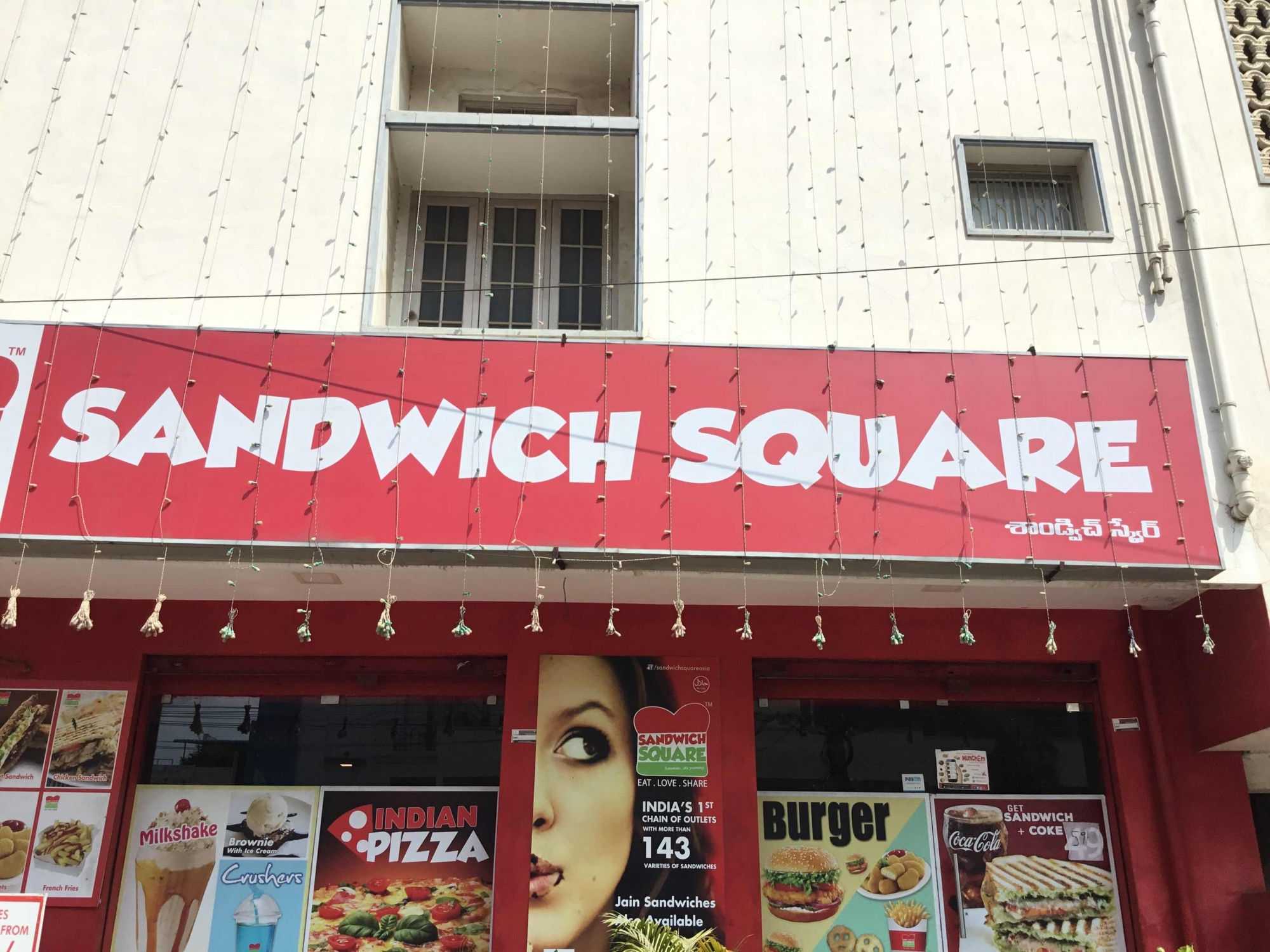 Sandwiche Square
