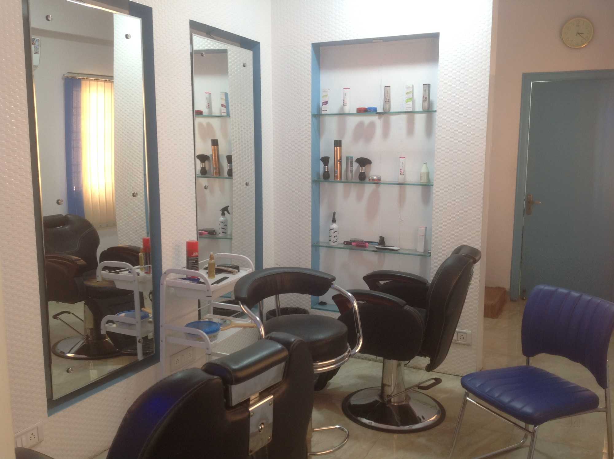 Celebrity Beauty Parlour