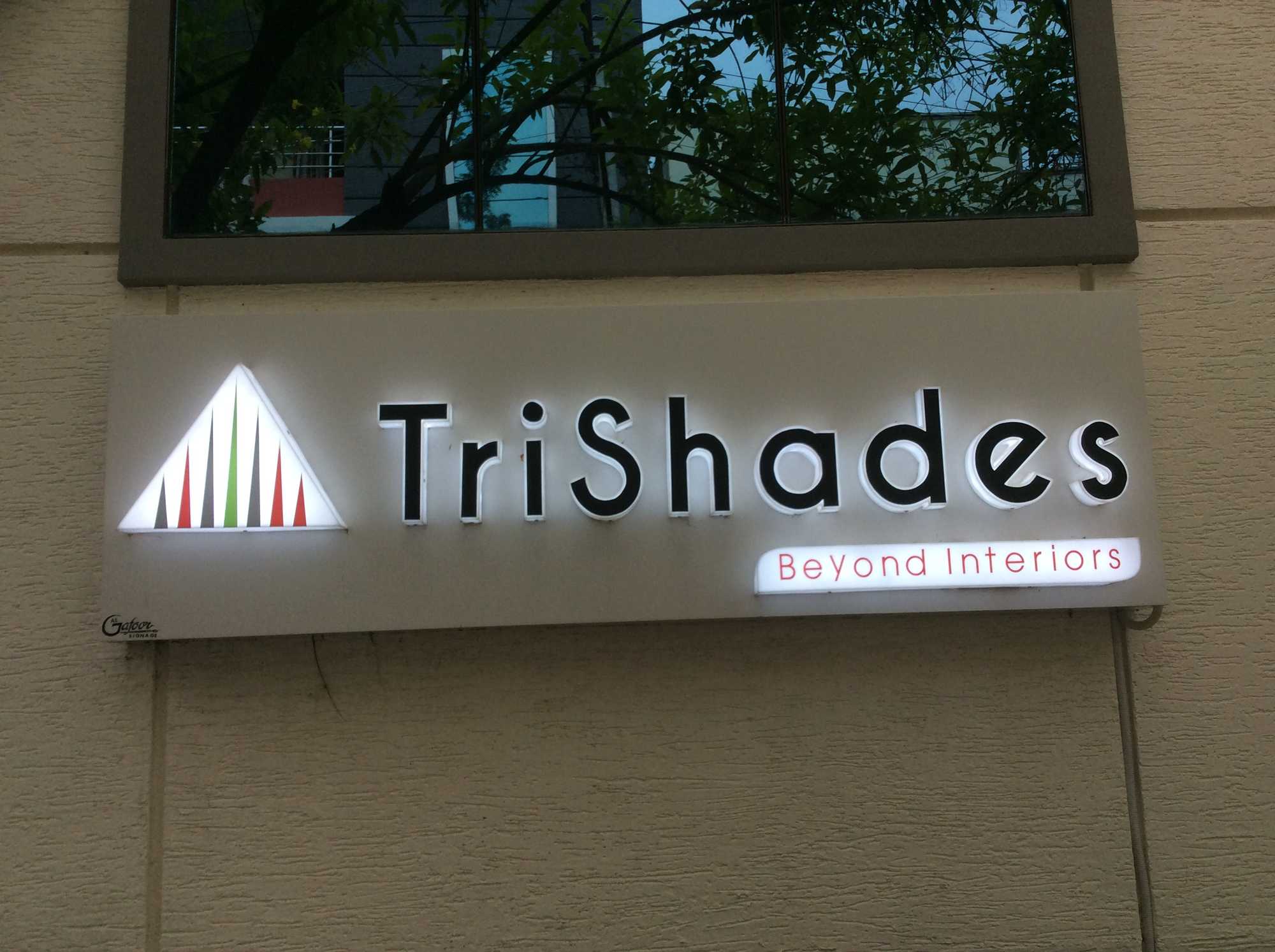 TriShades