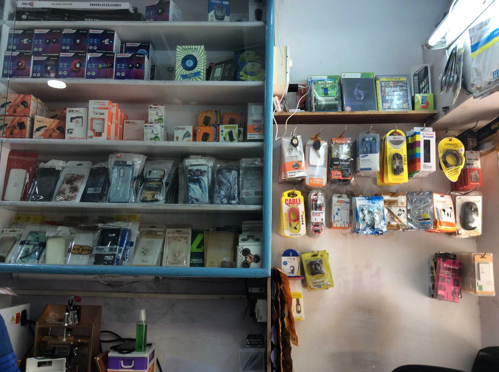 S S Mobiles Sales & Services