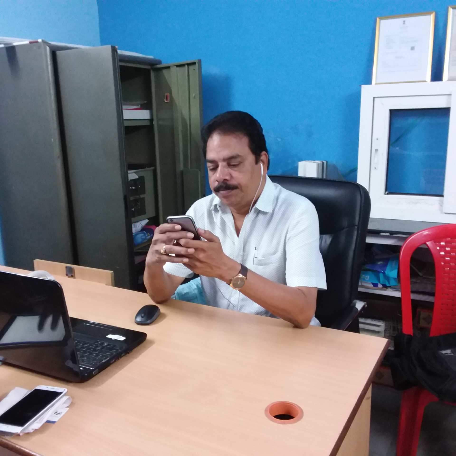 Neelams Solar And Constructions