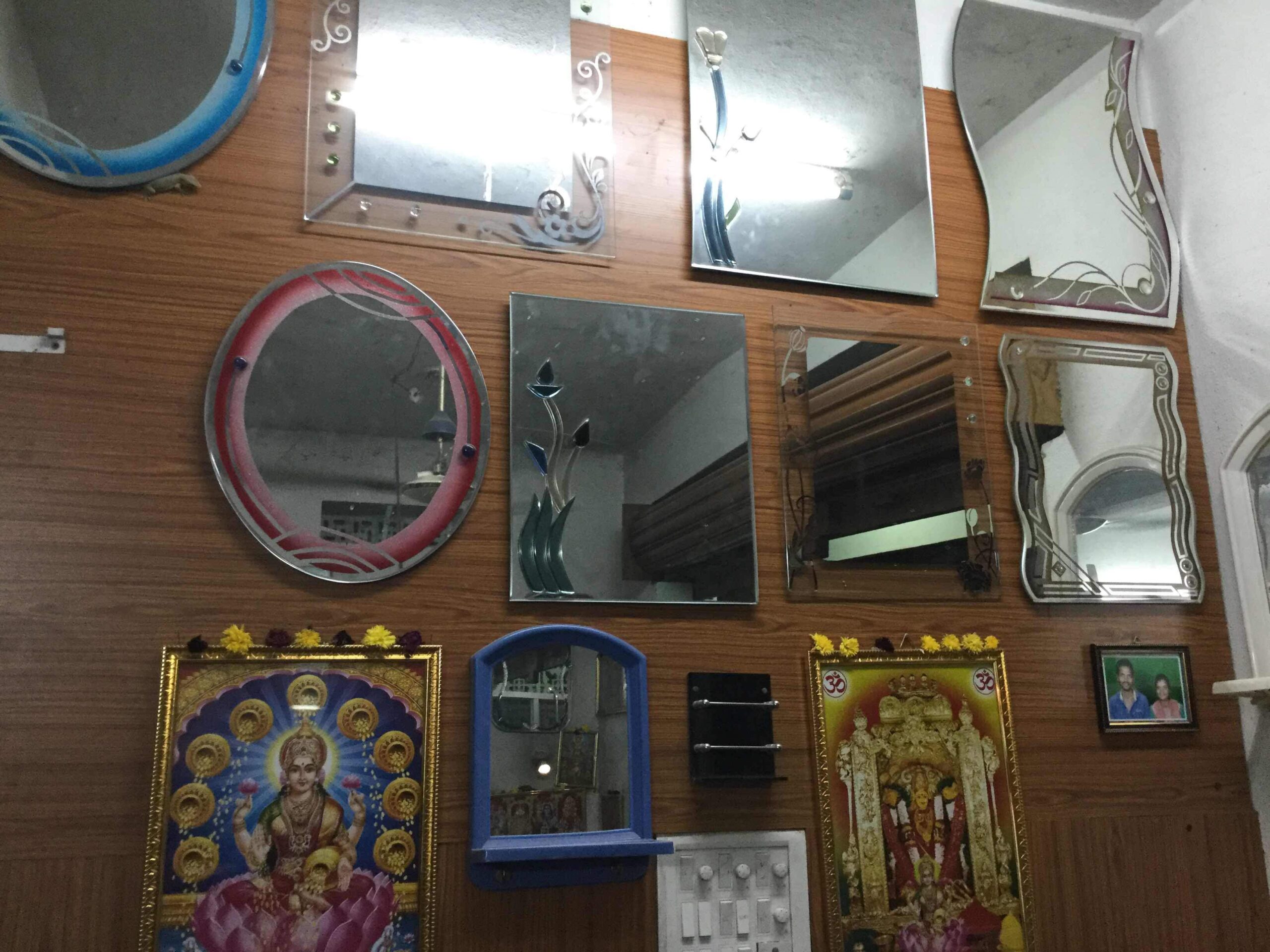 Sri Vijayadurga Glass & Plywoods